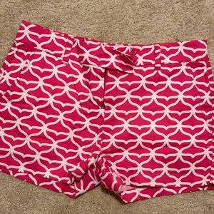 Vineyard Vines whale tale shorts size 4